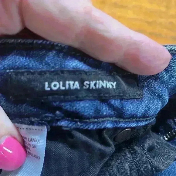 Lucky Brand Women’s Jeans Dark Wash 6/28 Ankle Length Raw Hem Skinny 5 Pocket - Picture 8 of 11